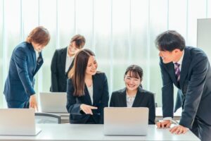 ゼークトの組織論：無能な働き者の特徴と対策 - 顧問のチカラ｜KENJINS[ケンジンズ]